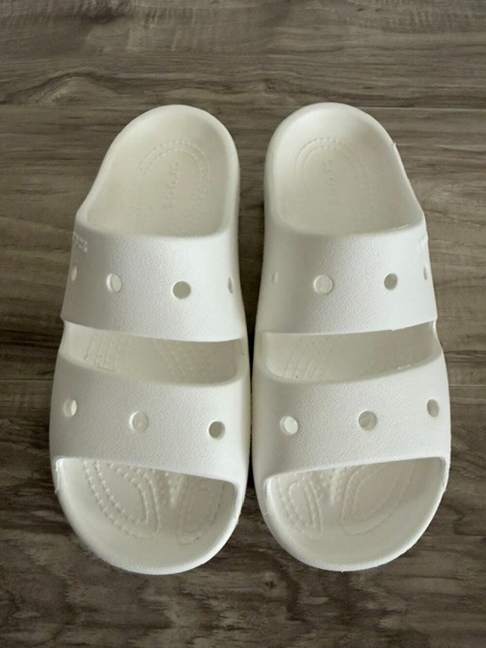 CROCS Unisex Adult Classic Sandals - White - Size Womens 6, Mens 4